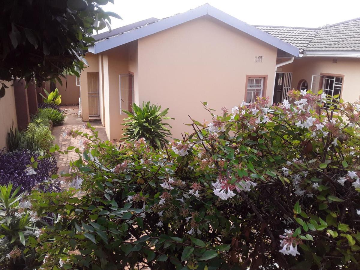 منزيني Vuya Nathi Bed And Breakfast المظهر الخارجي الصورة